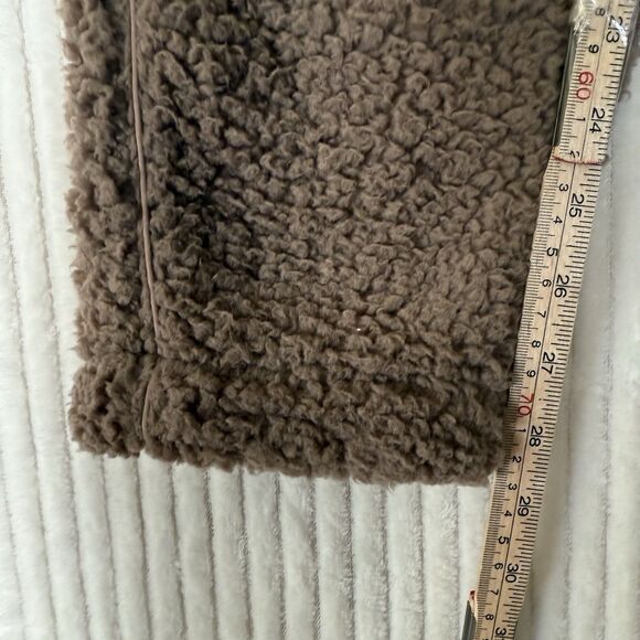 NWT SKIMS Sherpa Teddy Joggers in Dessert (brown) Women’s Size S - Picture 4 of 12